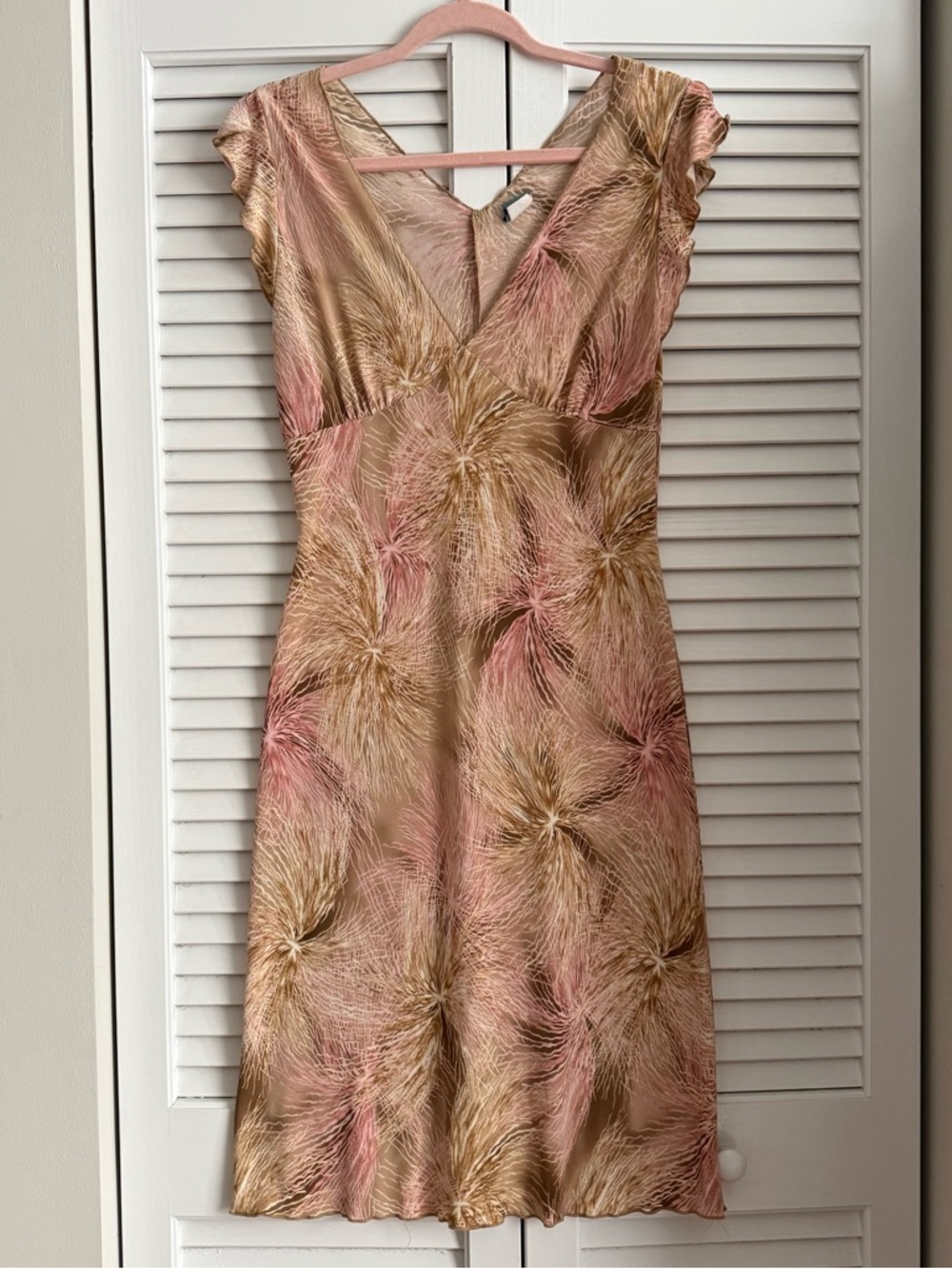 Women’s V-Neck Pink and Gold Floral Midi Dress